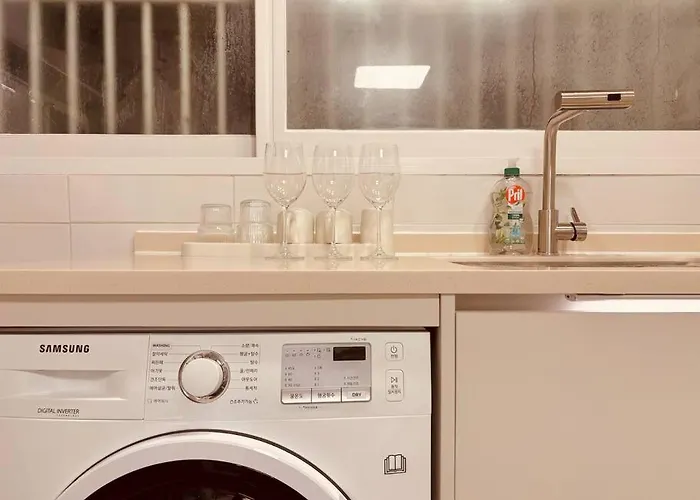 3 L 3 Beds L Mrt 8 Min L Gwanghwamun アパート