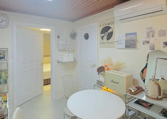 3 L 3 Beds L Mrt 8 Min L Gwanghwamun アパート